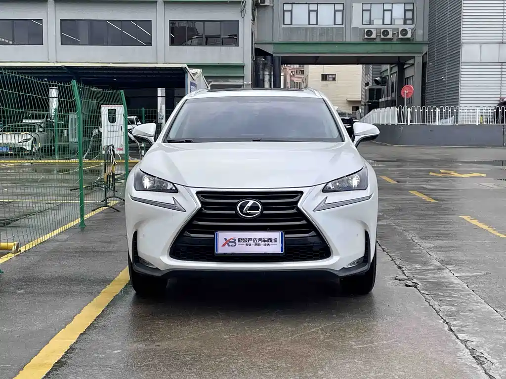 Lexus NX 2015 200t