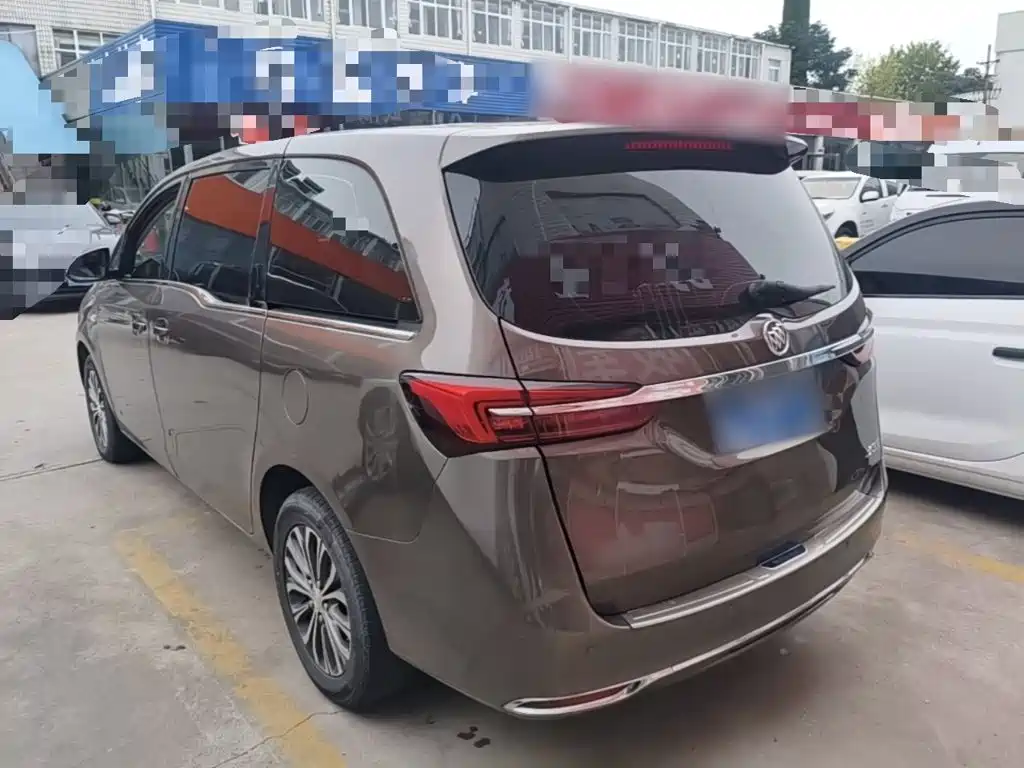 Buick GL8 — миниатюра 5