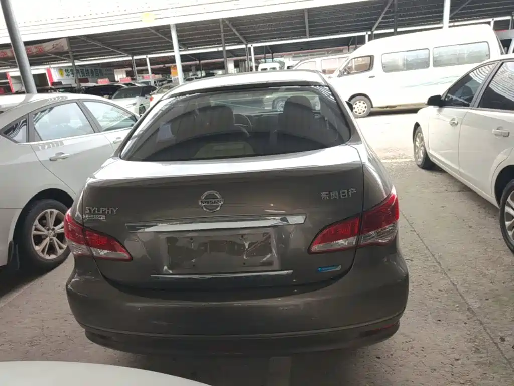 Nissan Sylphy — миниатюра 6