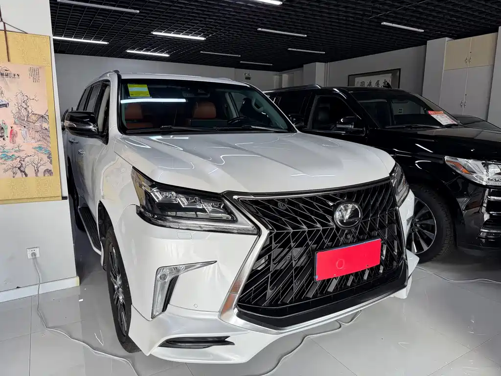 Lexus LX — миниатюра 2