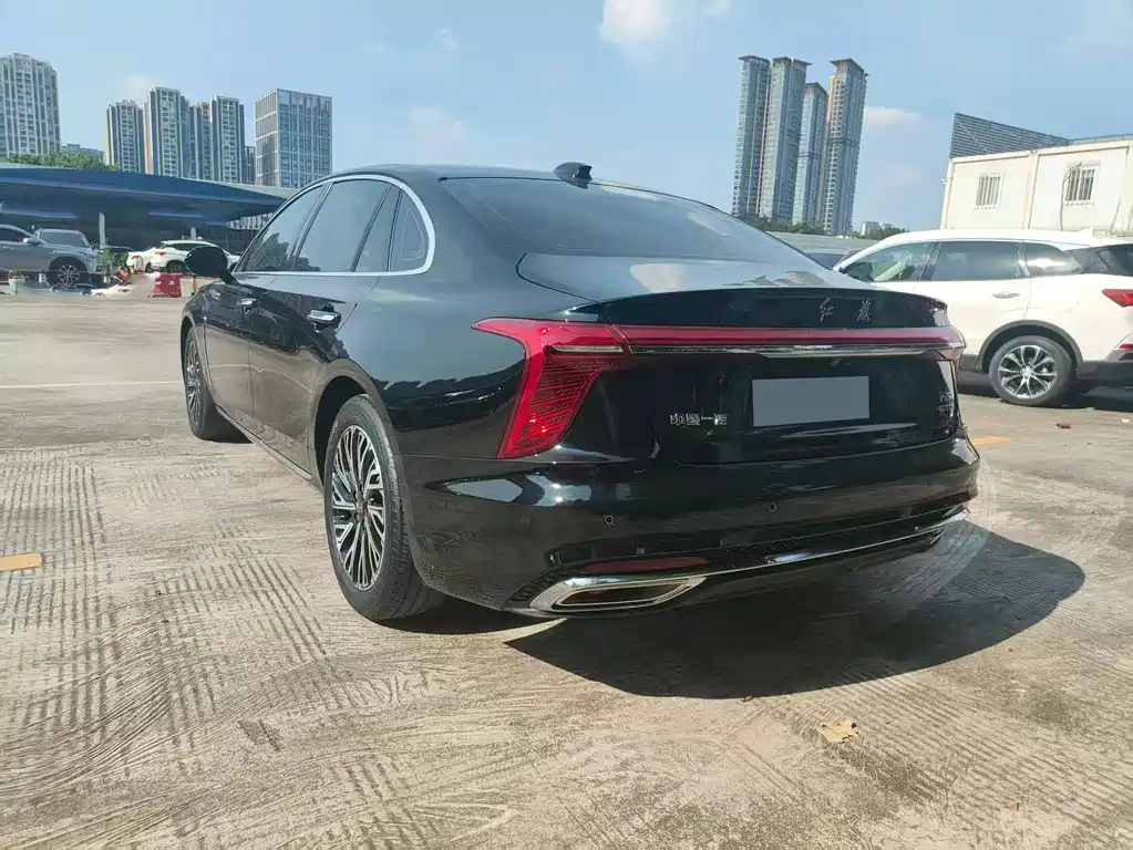 Hongqi Hongqi H5 — миниатюра 15