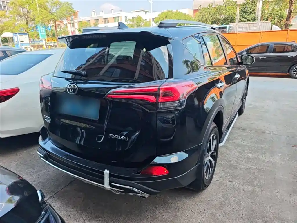 Toyota RAV4 2016 2.0L CVT V