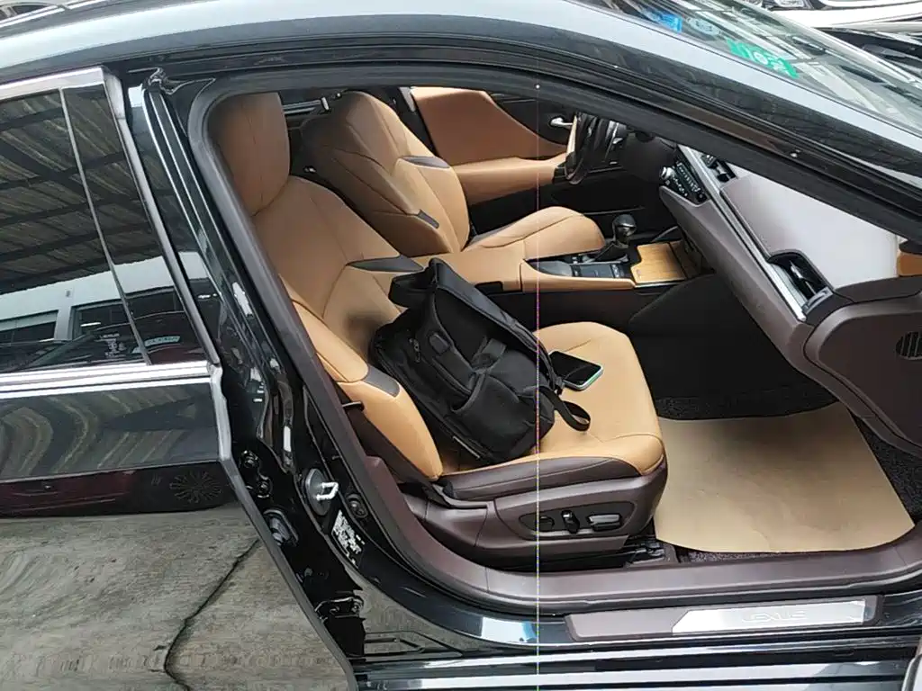 Lexus ES — миниатюра 25