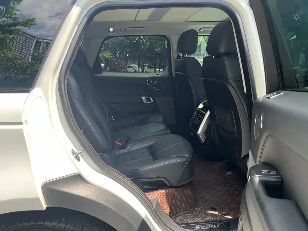 Land Rover Sport — миниатюра 9