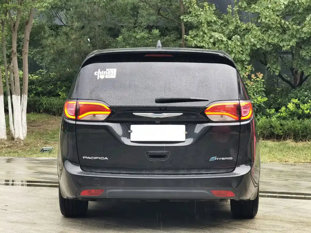 Chrysler Grand Voyager PHEV (Import) — миниатюра 6