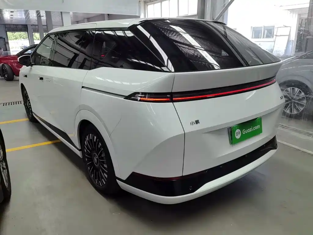 XPeng X9 — миниатюра 5