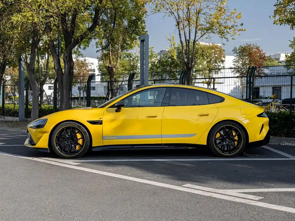 XIAOMI CAR XIAOMI SU7 ULTRA