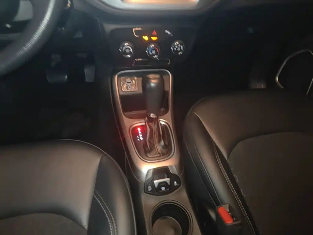 Jeep Compass — миниатюра 14