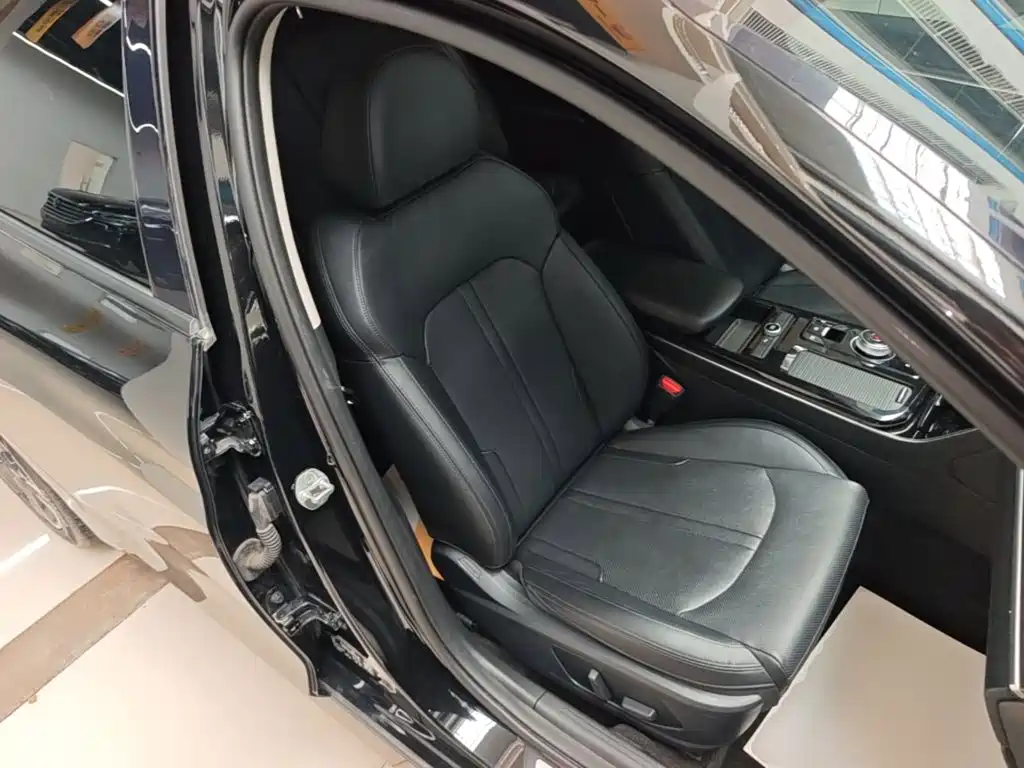 Kia K5 — миниатюра 25