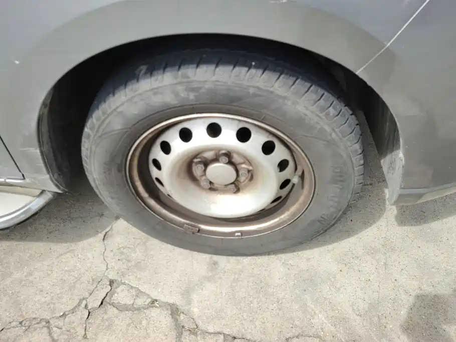Wuling Hongguang PLUS — миниатюра 6