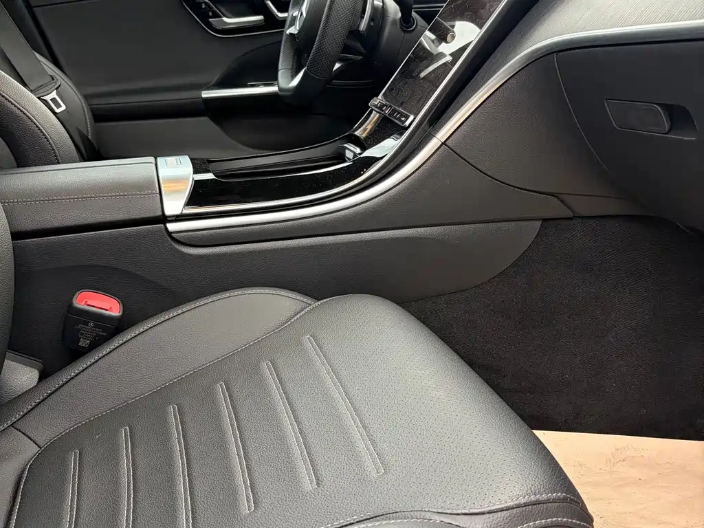 Mercedes-Benz C-Class — миниатюра 22