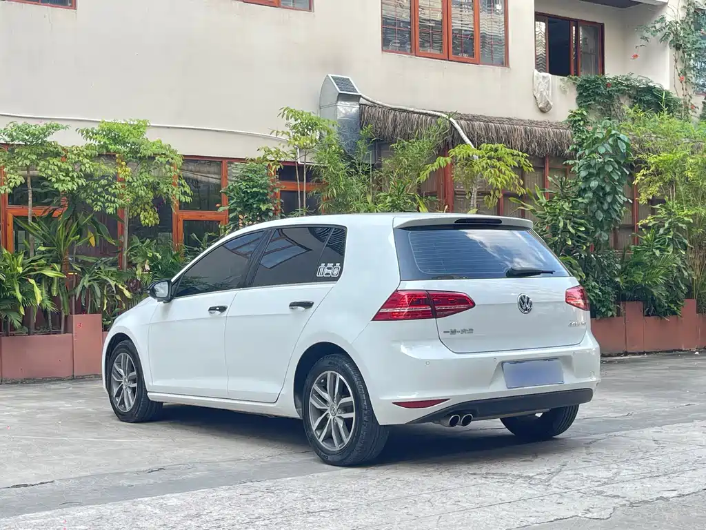 Volkswagen Golf — миниатюра 6