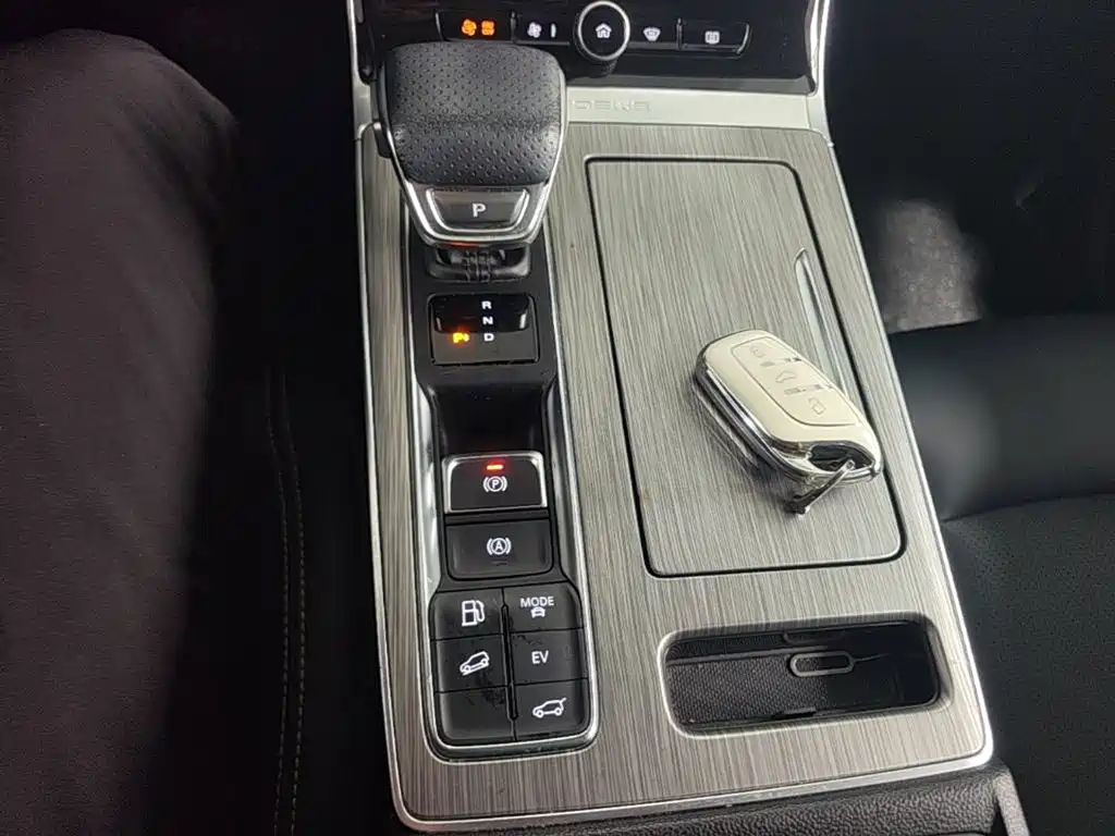 Roewe RX5 New Energy — миниатюра 14