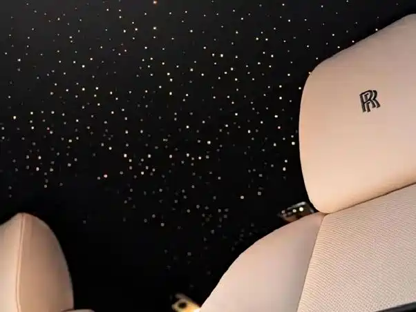 Rolls-Royce Wraith — миниатюра 13