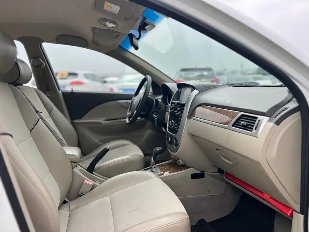 Buick Excelle 1.5L Auto Classic Type, фото 7