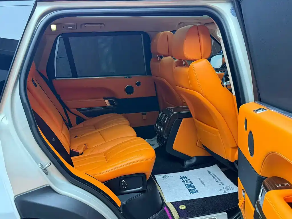 Land Rover Range Rover — миниатюра 6