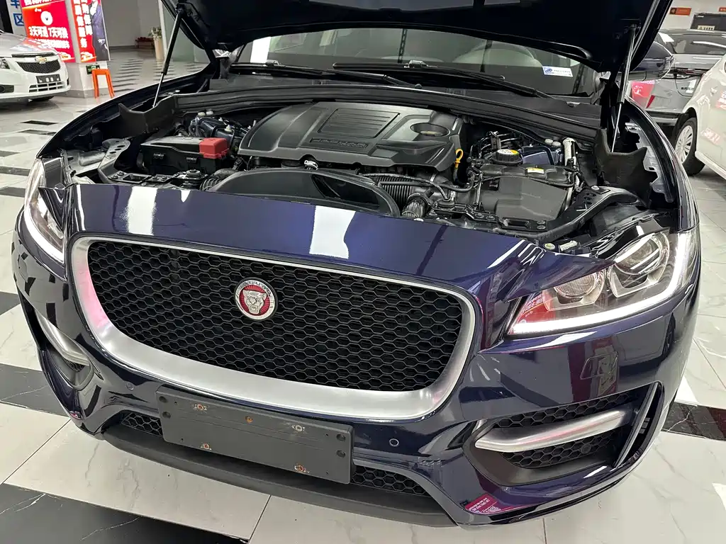 Jaguar F-PACE — миниатюра 10