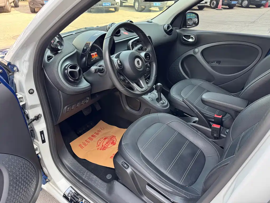 Smart forfour 0.9T 66 kW Pioneer Edition, фото 9