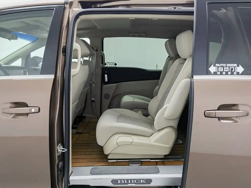 Buick GL8 — миниатюра 15