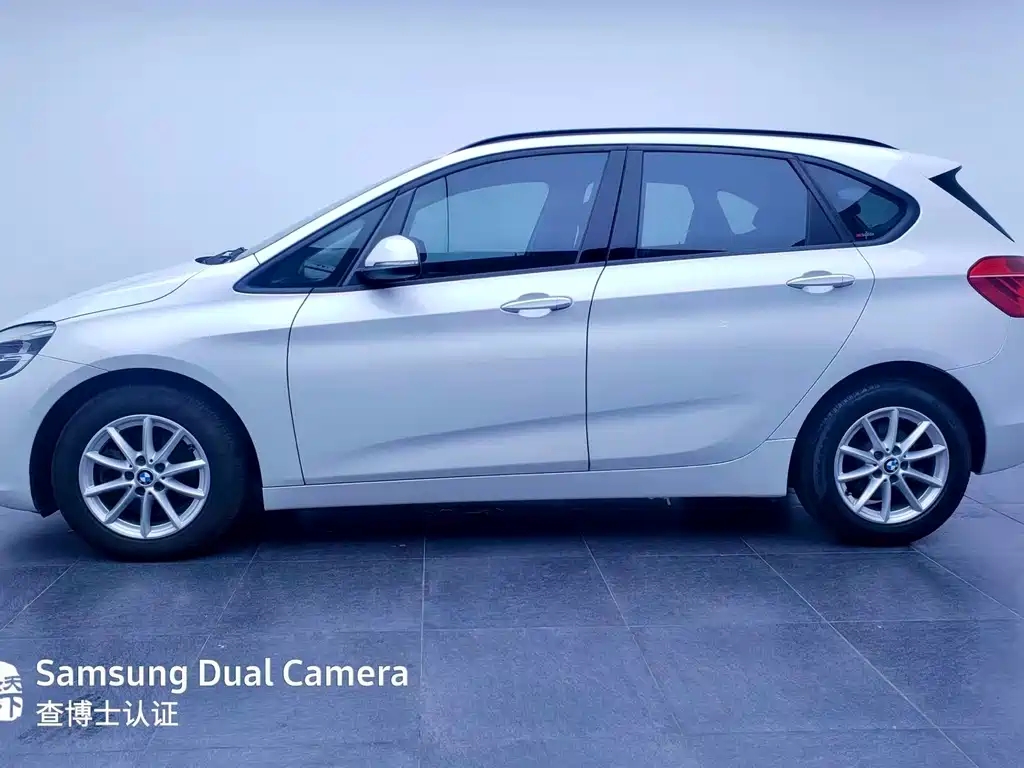 BMW  2 SERIES STATION WAGON