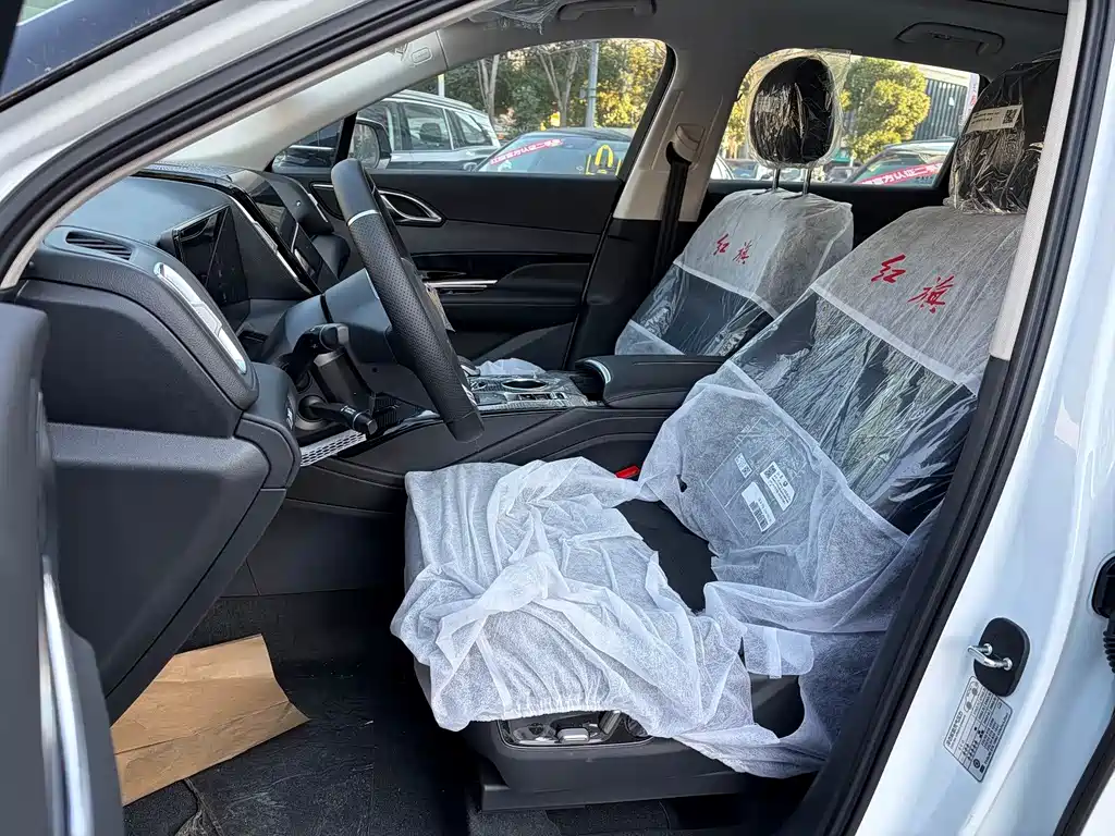Hongqi HS3 PHEV 2025 125km 200