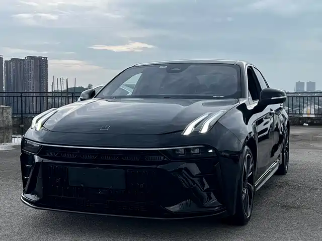 2023 Lynk & Co 03