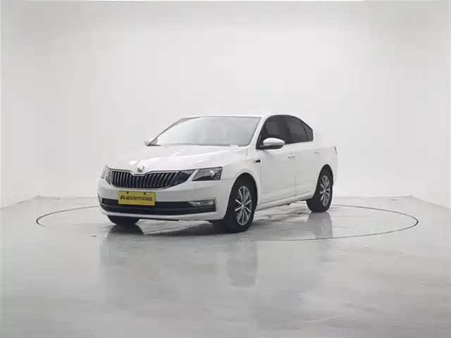 SKODA OCTAVIA 2018