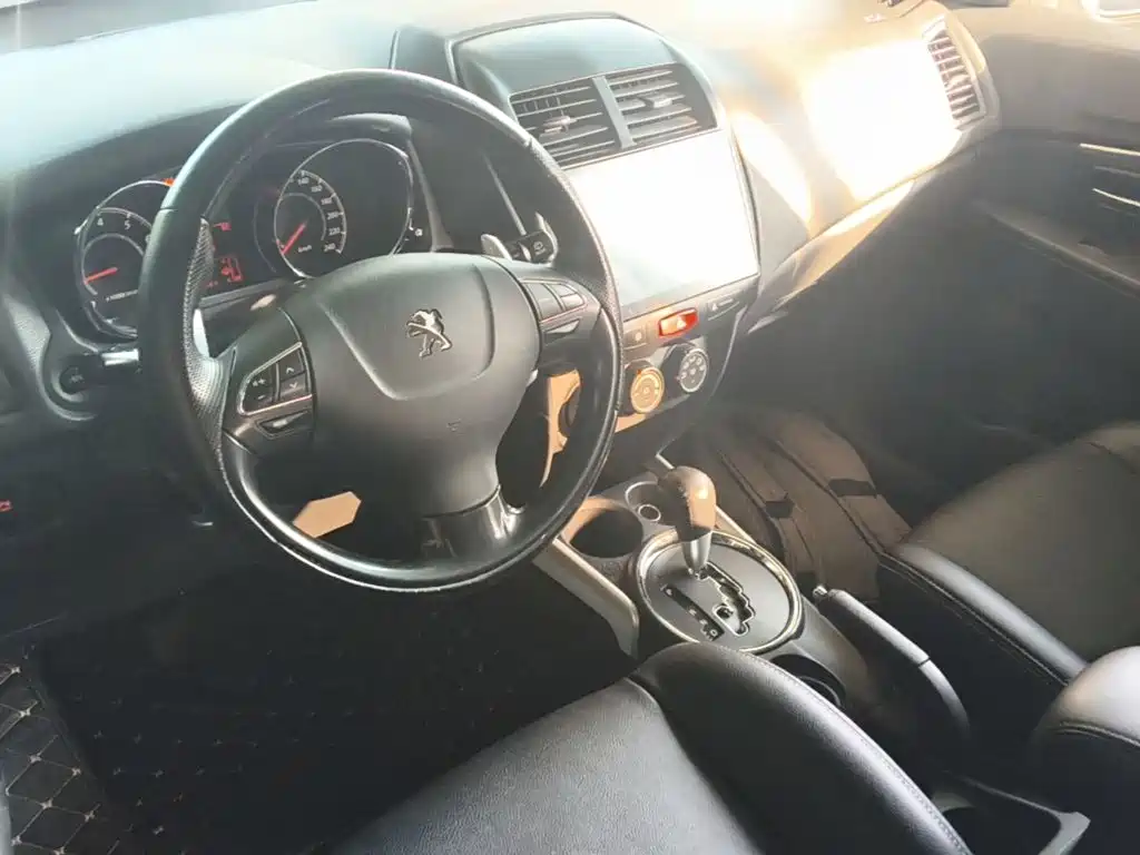 Peugeot 4008 (Import) — миниатюра 10