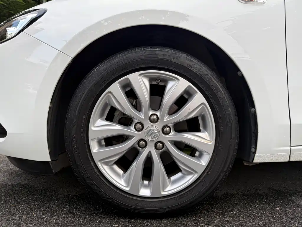 Buick Excelle — миниатюра 17