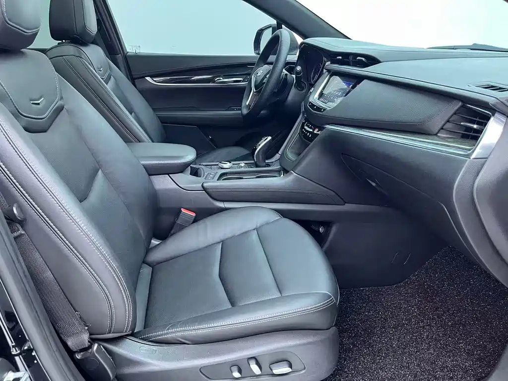 Cadillac XT5 — миниатюра 9