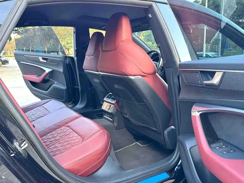 Audi A7L — миниатюра 6