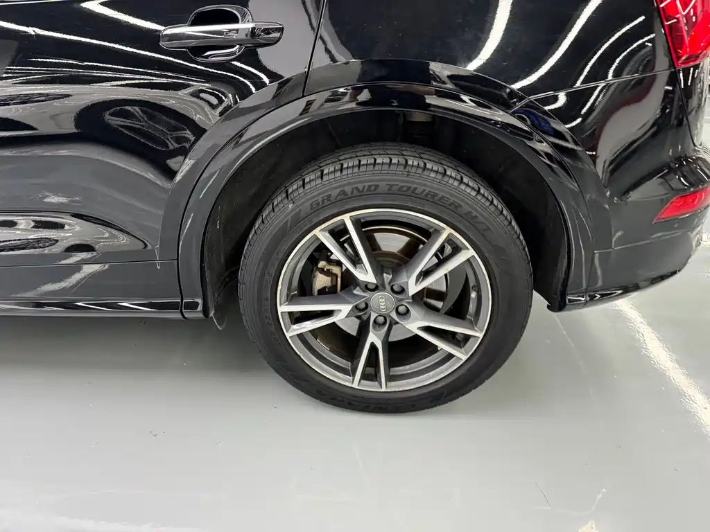 Audi Q5L — миниатюра 11