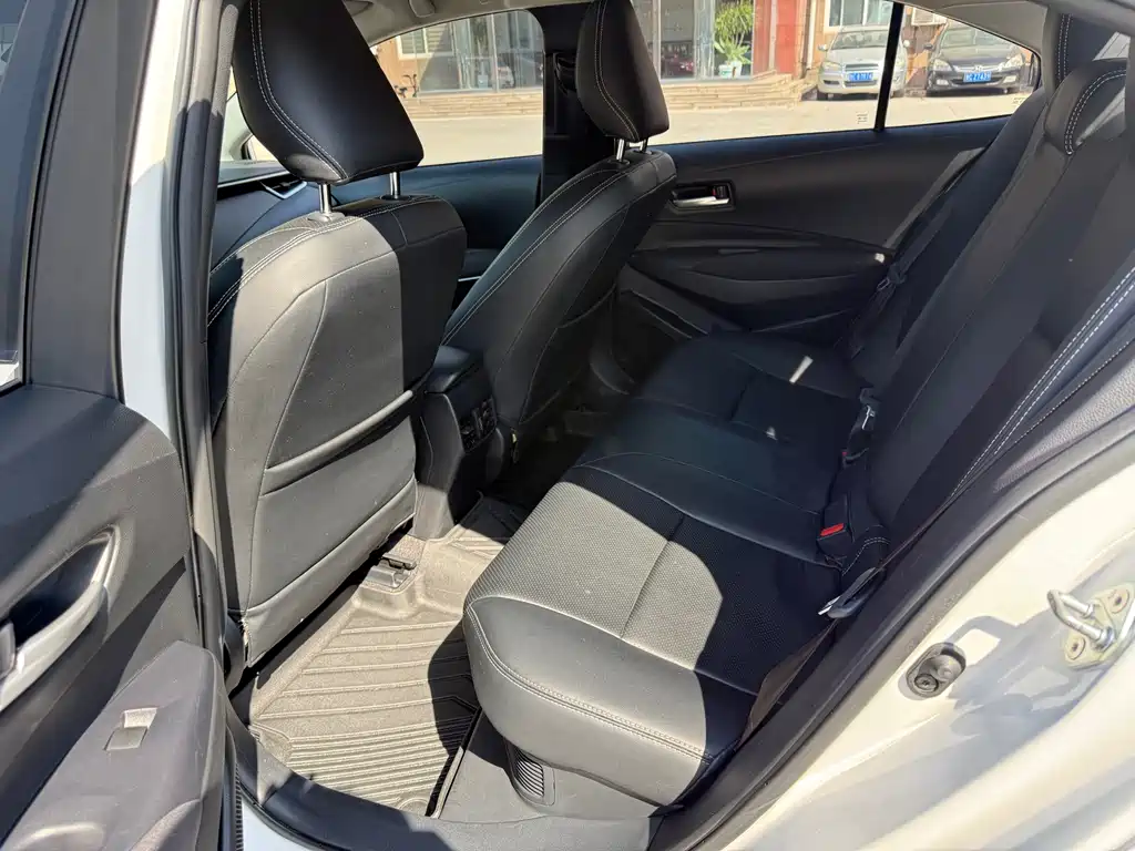 Toyota Corolla — миниатюра 6