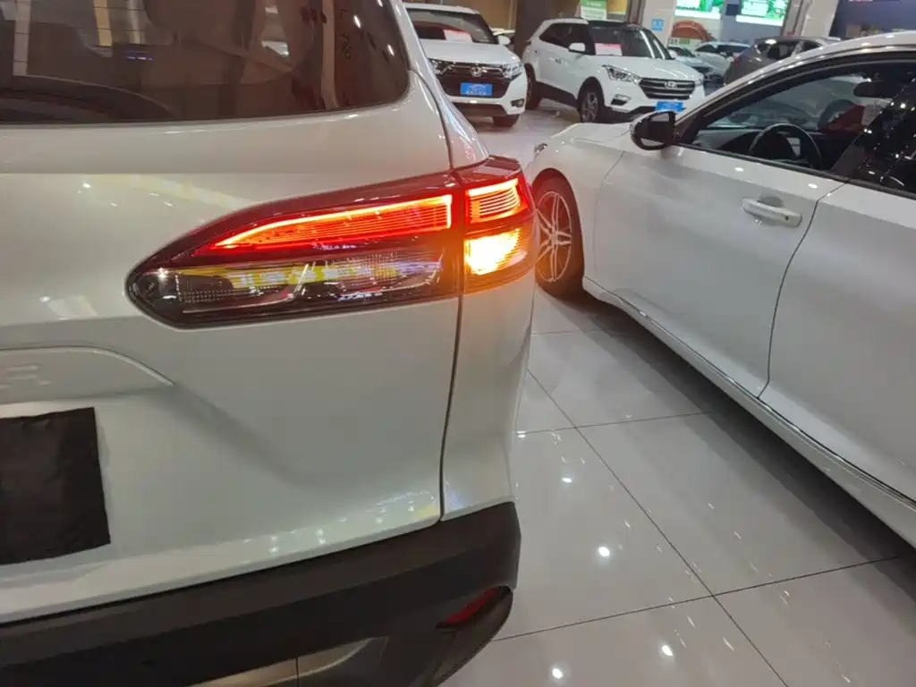 Toyota Frontlander — миниатюра 8