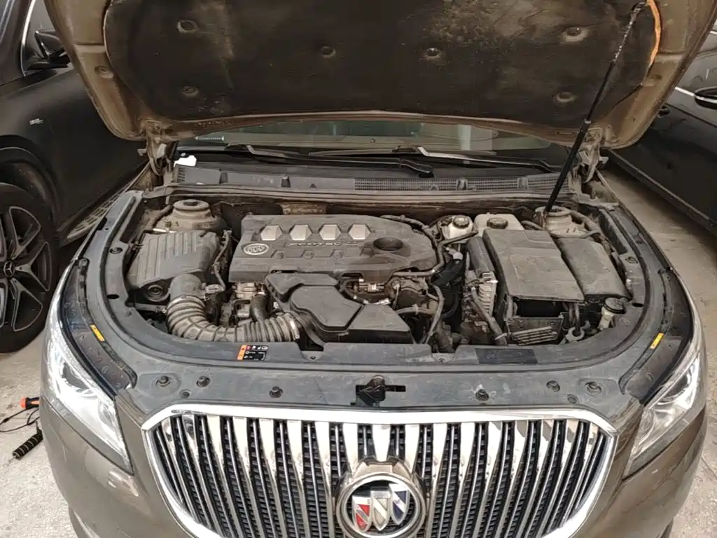 Buick LaCrosse — миниатюра 25
