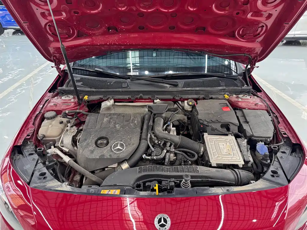 MERCEDES-BENZ A CLASS