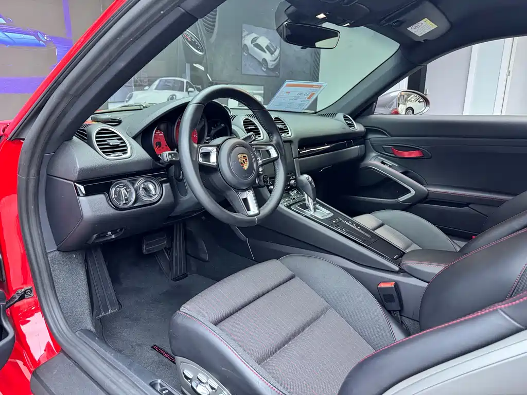 Porsche 718 2019 Cayman T 2.0T