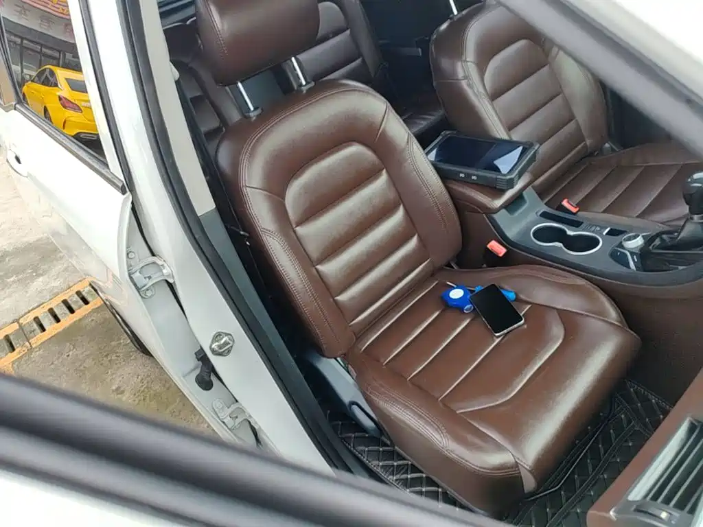 Haima Familia MPV — миниатюра 25