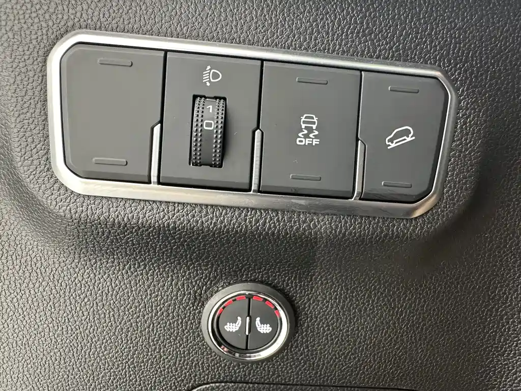 Haval M6 - фото 13
