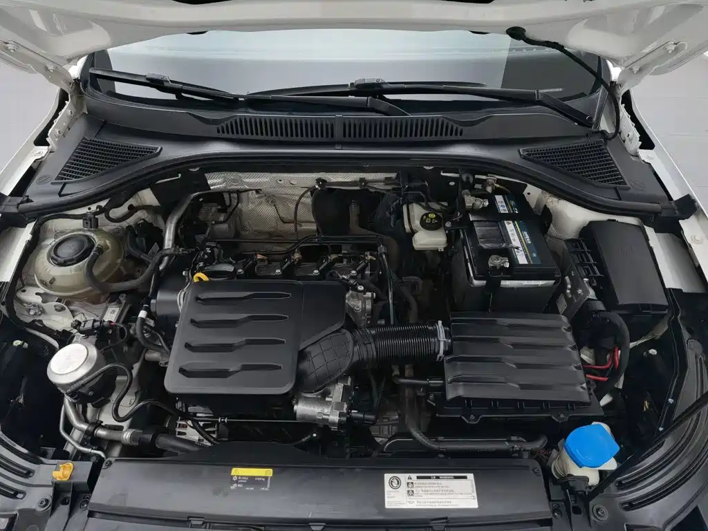 Volkswagen Lavida — миниатюра 6