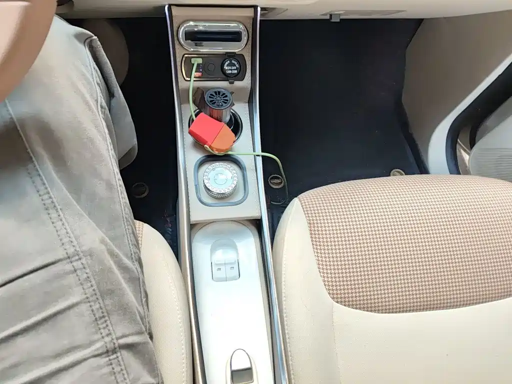 Wuling MINIEV — миниатюра 15