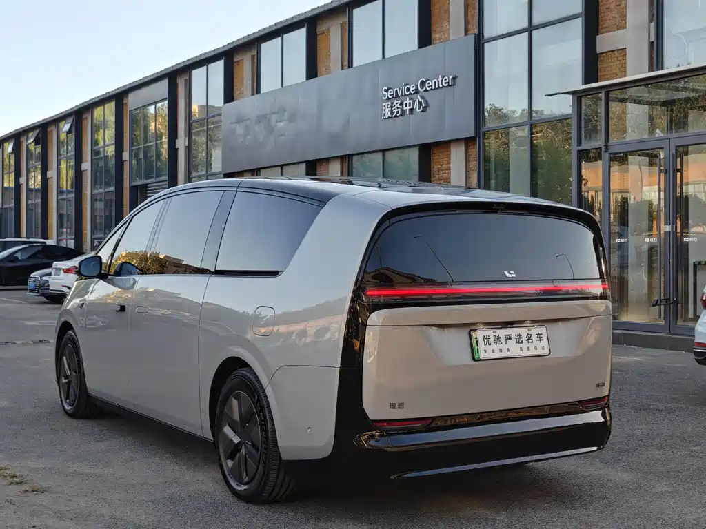 Li Auto Li MEGA — миниатюра 10