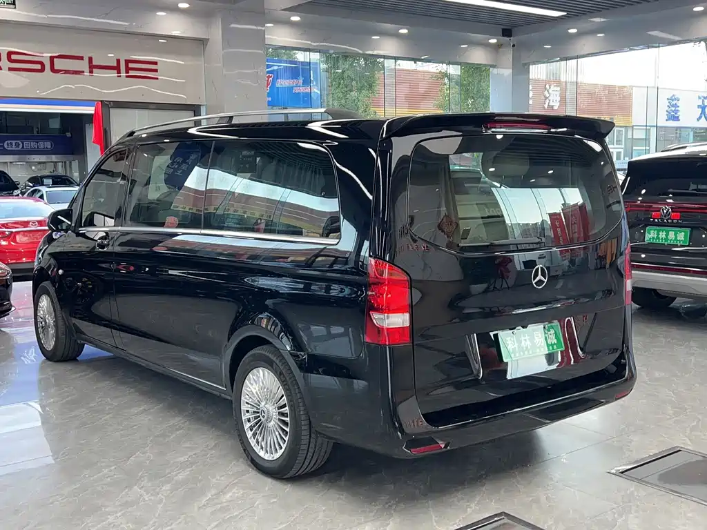 Mercedes-Benz Vito — миниатюра 6
