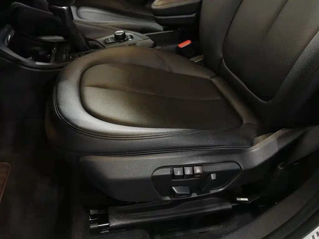 BMW X1 — миниатюра 20