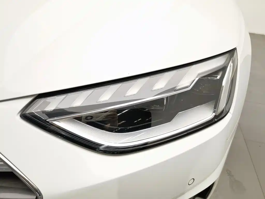 Audi A4L — миниатюра 7