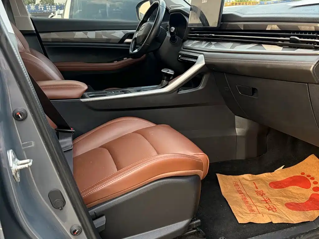 Geely Vision X6 — миниатюра 10