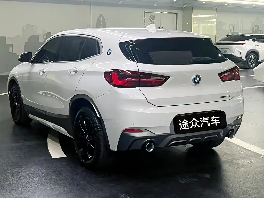 BMW X2