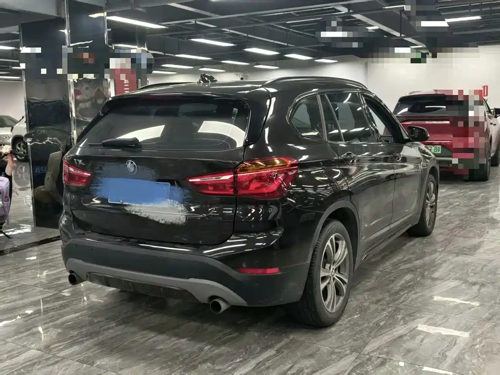 BMW X1 — миниатюра 9