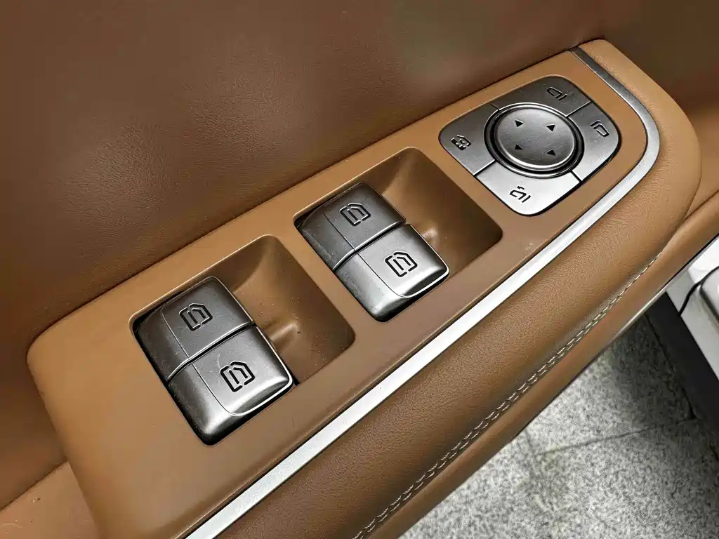Li Auto Li ONE — миниатюра 29