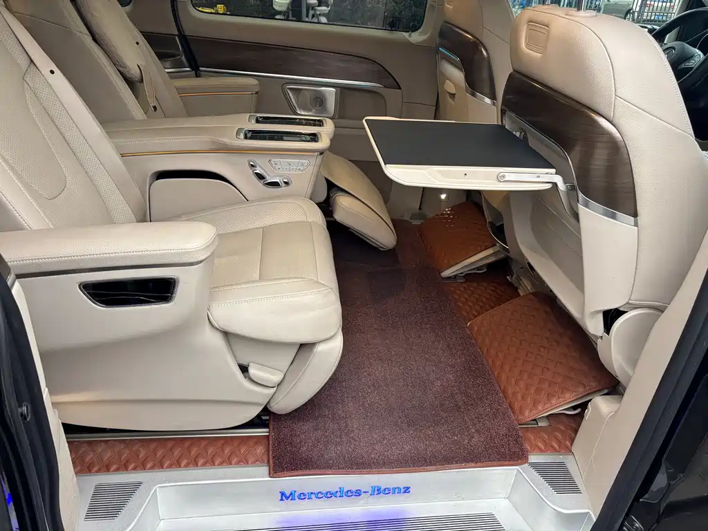 MERCEDES-BENZ V CLASS